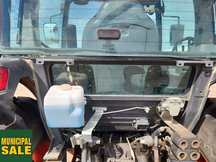 2015-kubota-l4760-image-43