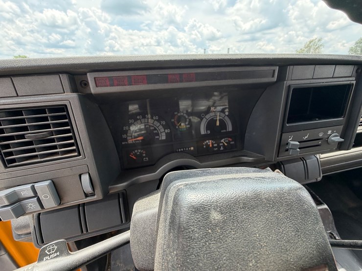 1996-gmc-topkick-image-6
