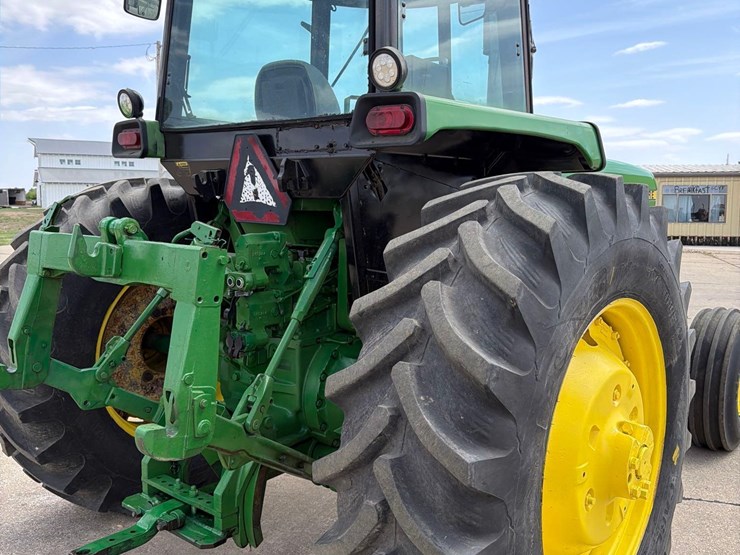 john-deere-4640-image-23