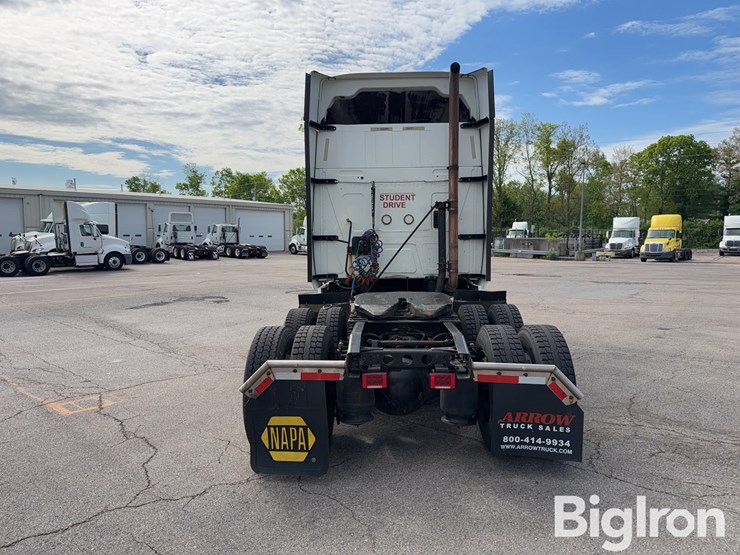 2016-international-prostar-image-6
