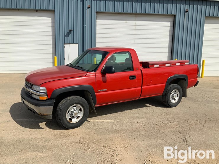 2002-chevrolet-2500-image-1