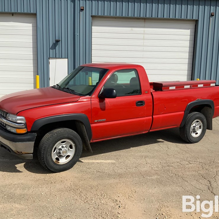 2002 CHEVROLET 2500