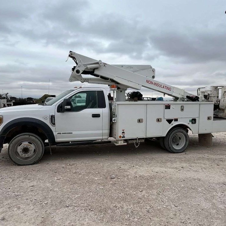 2019 FORD F550