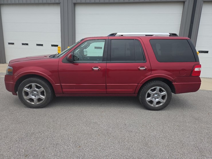 2013-ford-expedition-limited-suv-image-9