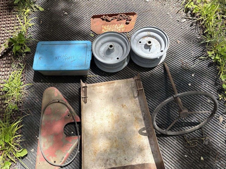 amigo-77-parts-tractor-image-8