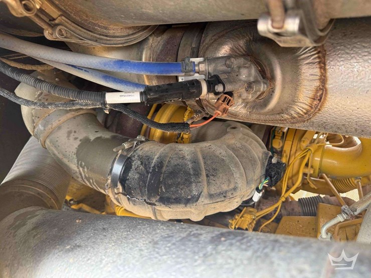 2021-deere-850l-wlt-image-15