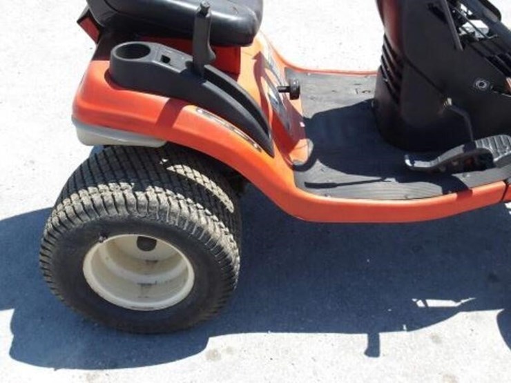 2013-kubota-t1880-image-22