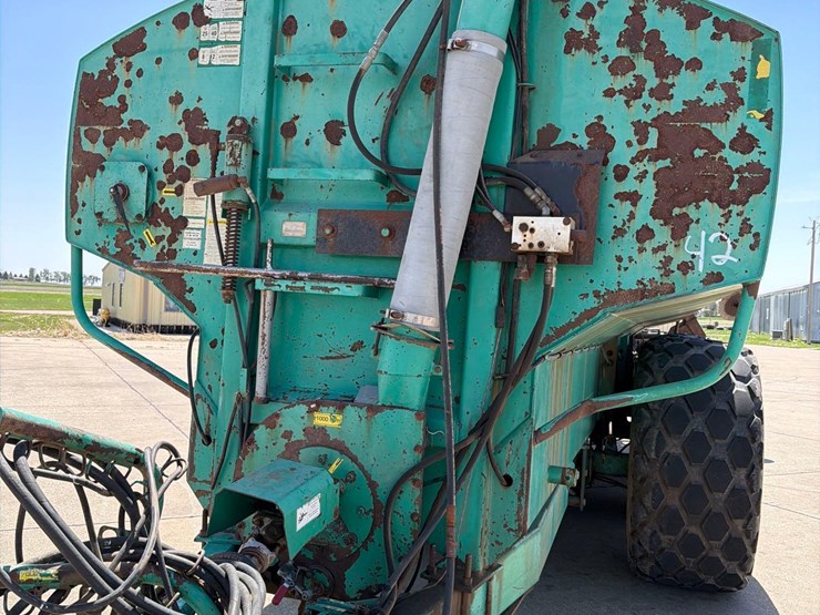 houle-7300-manure-tanker-image-30