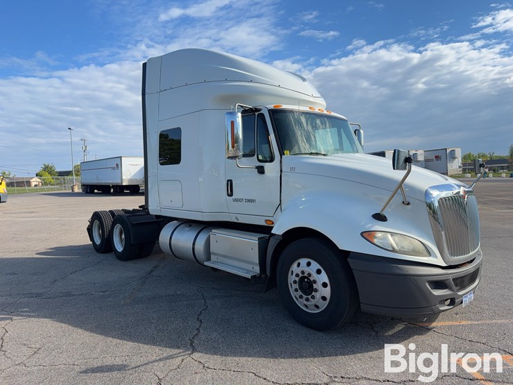2017-international-prostar-image-3