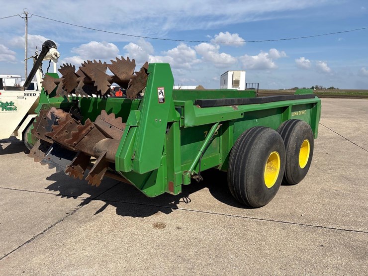 john-deere-785-image-3