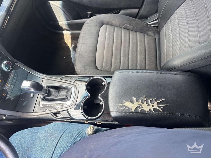 2018-ford-edge-image-18