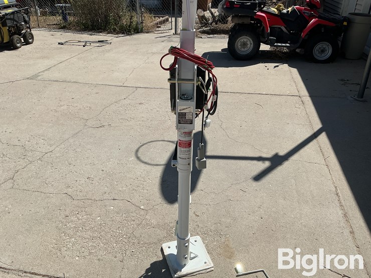 strong-arm-p10-dc-electric-winch-on-coleman-crane-image-8