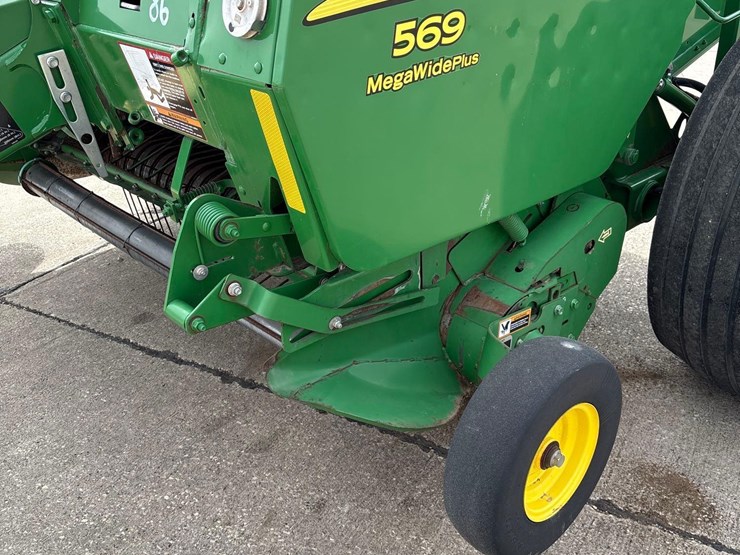 john-deere-569-image-14