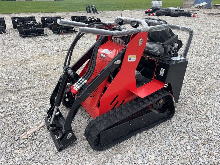 2026-sdlanch-ssl580-tracked-mini-skid-steer,-s/n-2512303693-image-1