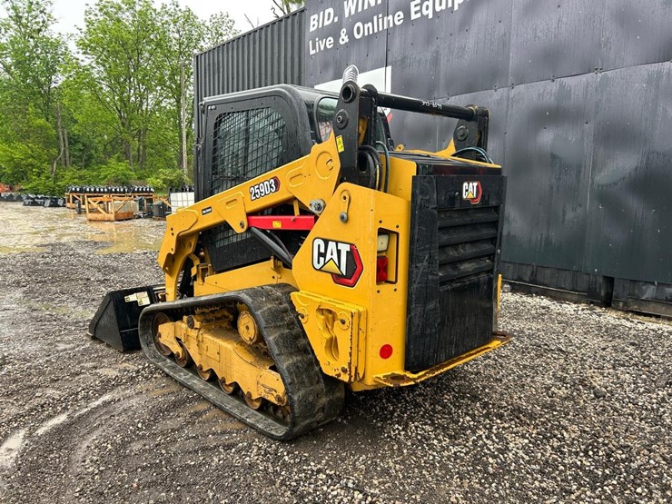 2022-caterpillar-259d3-image-2