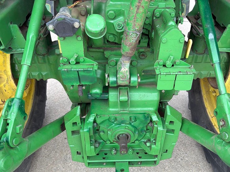 john-deere-4430-image-10