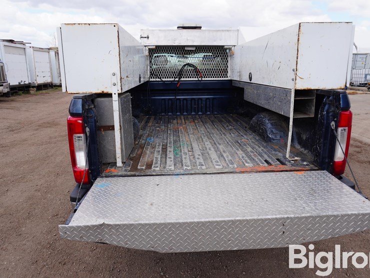 2018-ford-f350-xl-image-12
