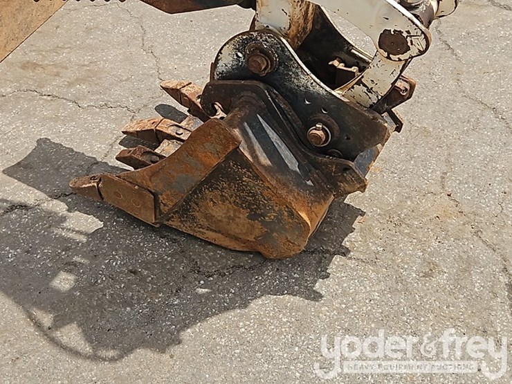 bobcat-325-image-12