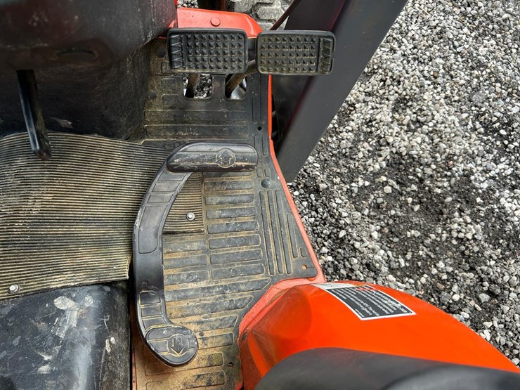 kubota-b26-image-23