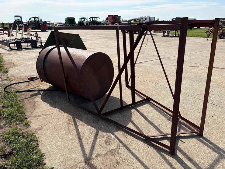 300-gallon-fuel-barrel-w/-stand-image-3