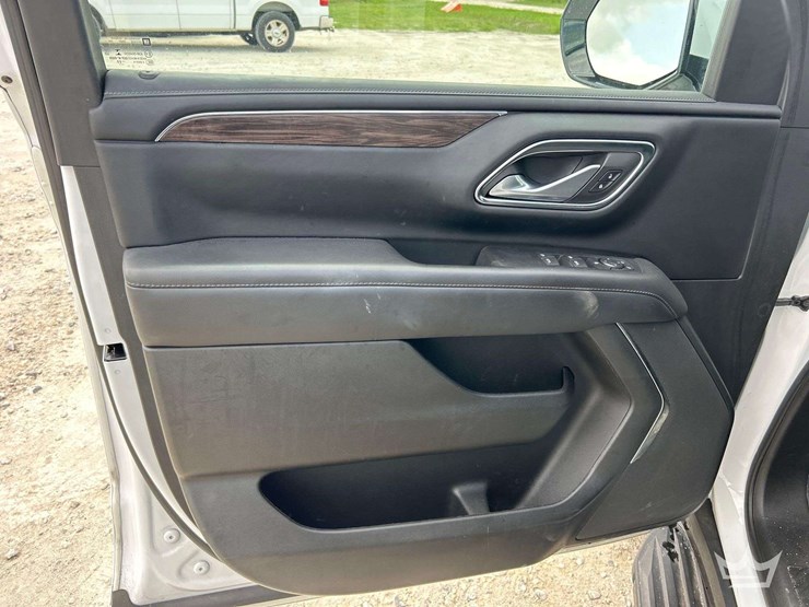 2022-chevrolet-tahoe-image-11