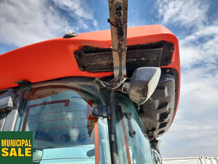 2015-kubota-l4760-image-45