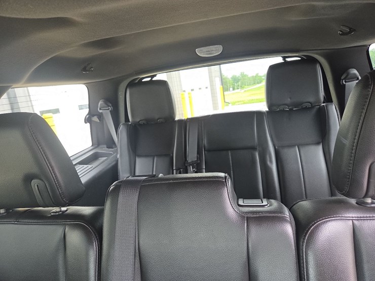 2013-ford-expedition-limited-suv-image-29