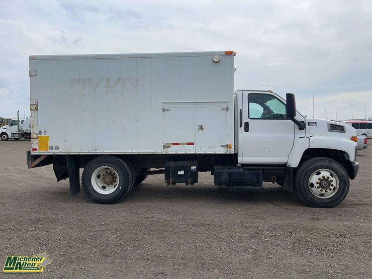 2005-gmc-topkick-c7500-image-7