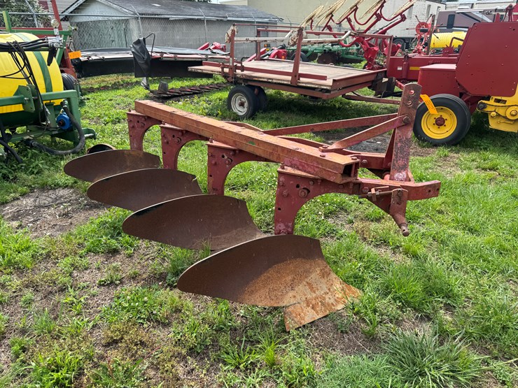 massey-ferguson-4-image-2