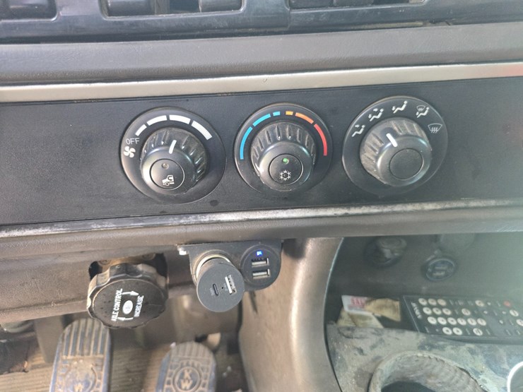 1997-kenworth-t800-image-116