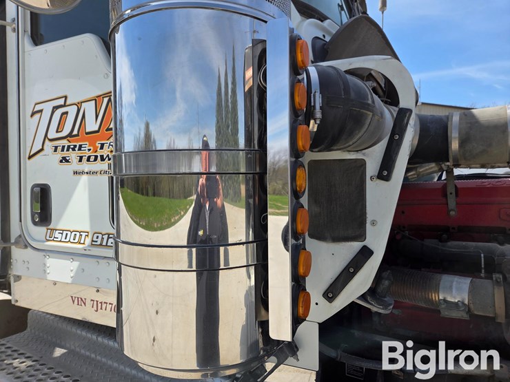 2007-kenworth-w900-image-17