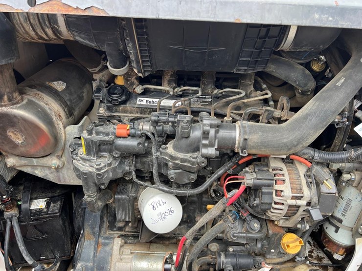 2021-bobcat-t450-image-15