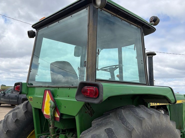 john-deere-4430-image-13