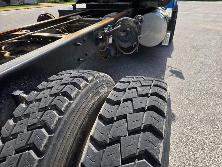 2003-kenworth-t800-image-68