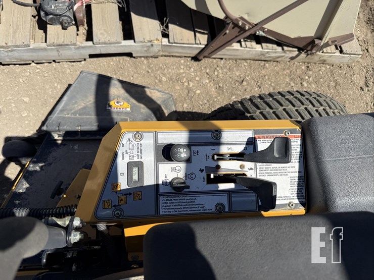 cub-cadet-tank-m60-image-21