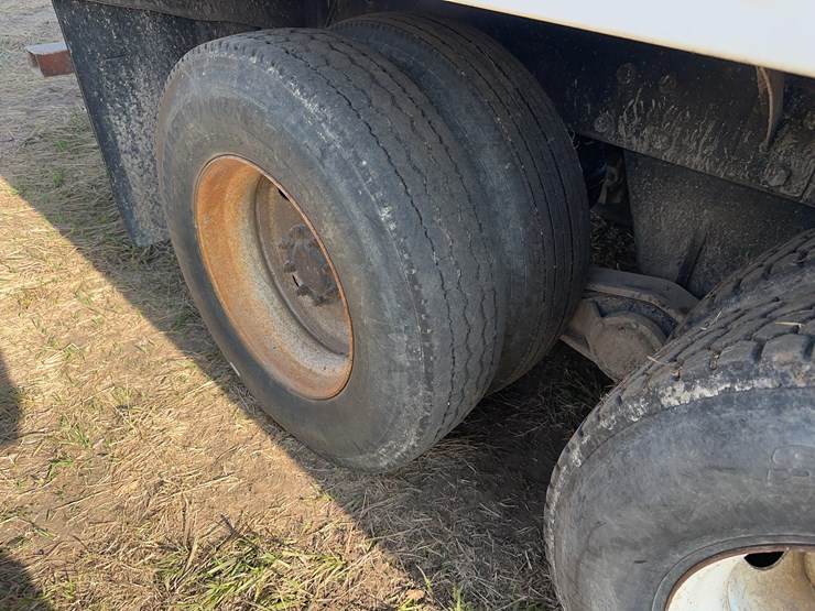 1996-mack-rd688c-cement-truck-image-71