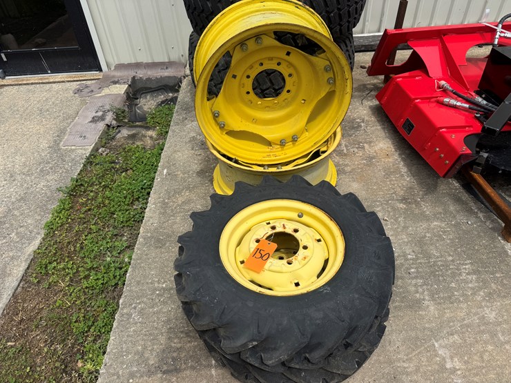 john-deere-8-image-1