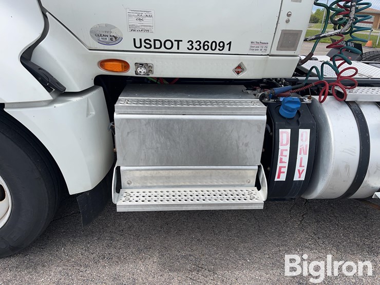 2015-international-prostar-image-16