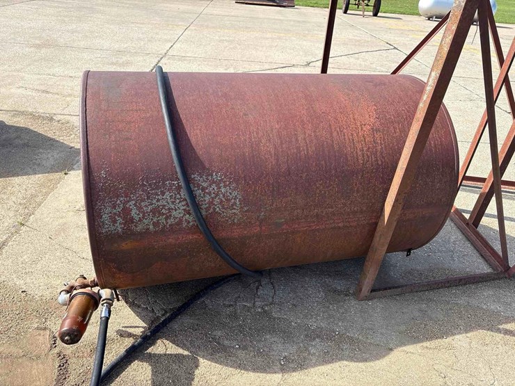 300-gallon-fuel-barrel-w/-stand-image-7