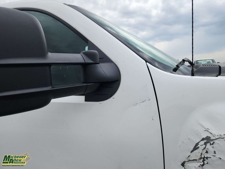 2012-chevrolet-silverado-3500hd-image-38