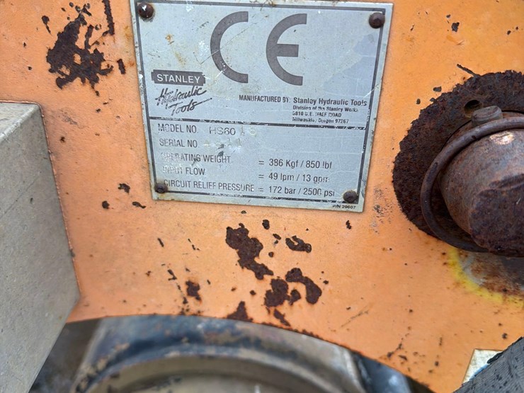 caterpillar-307c-image-9