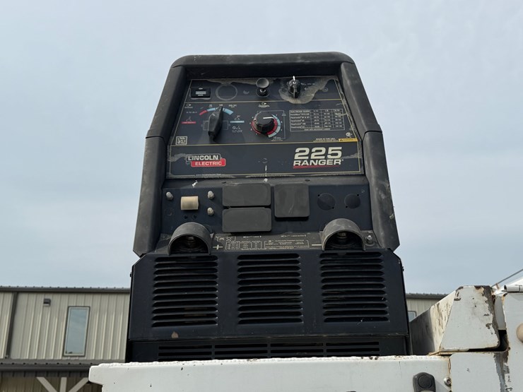 2008-ford-f750-image-15