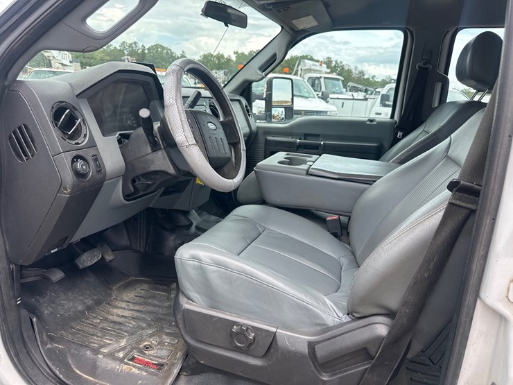 2015-ford-f350-image-8