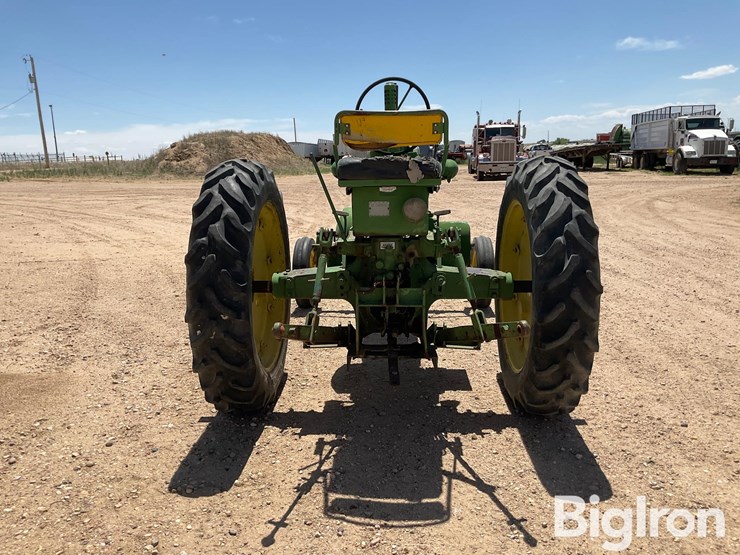 1951-john-deere-model-a-image-6