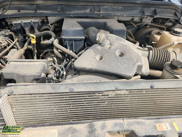2011-ford-f350-image-25