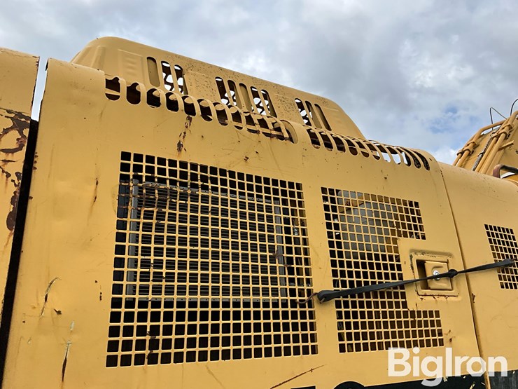 1999-deere-450-lc-image-11