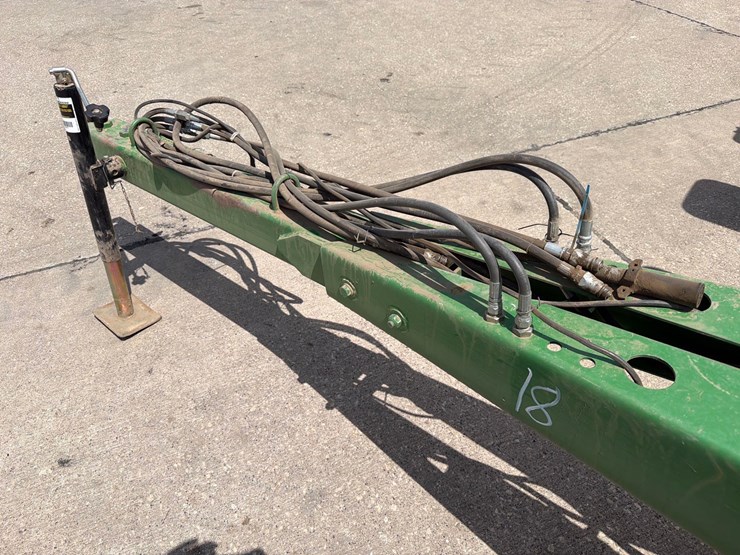 john-deere-7200-image-34