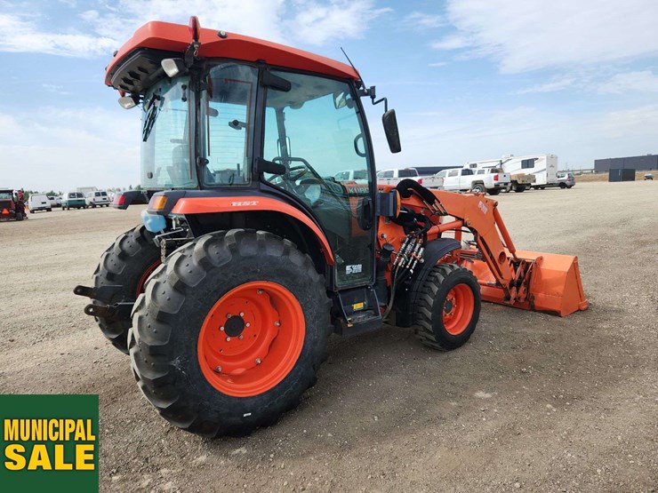2015-kubota-l4760-image-7