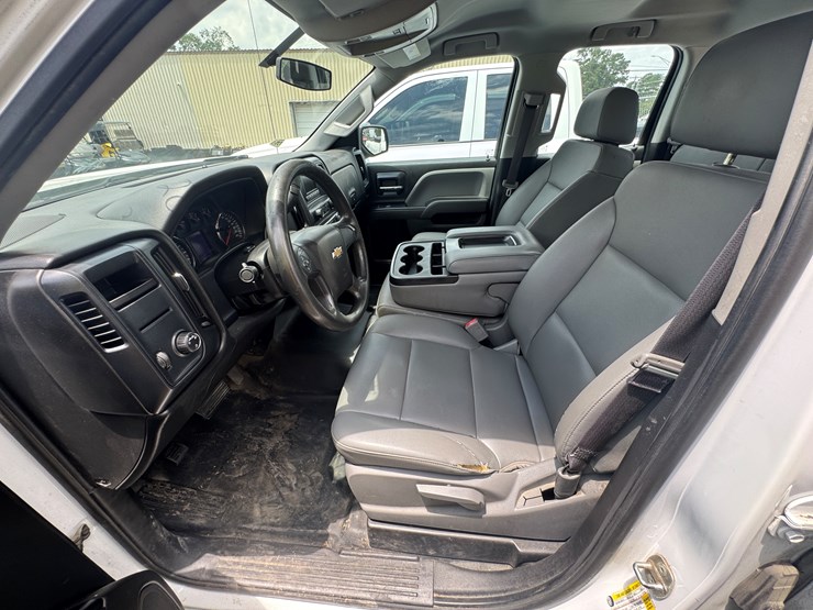 2017-chevrolet-silverado-1500-image-5