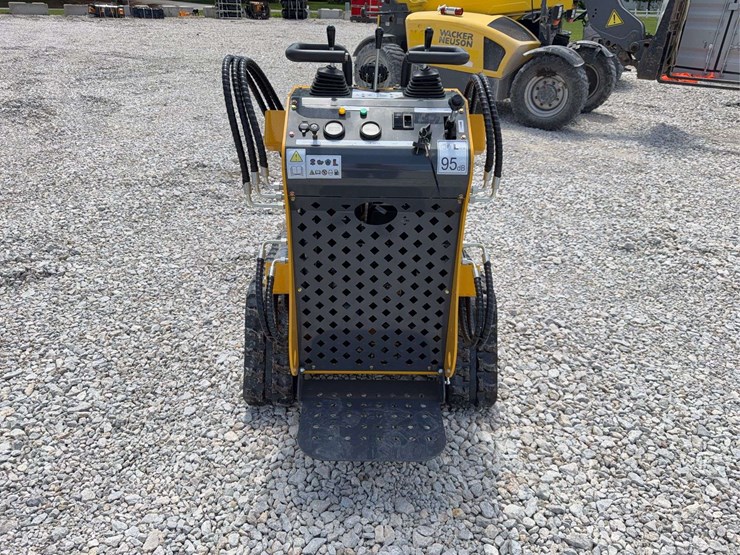 2026-sdlanch-ssl60-tracked-mini-skid-steer,-serial-number-hc3602601461-image-4